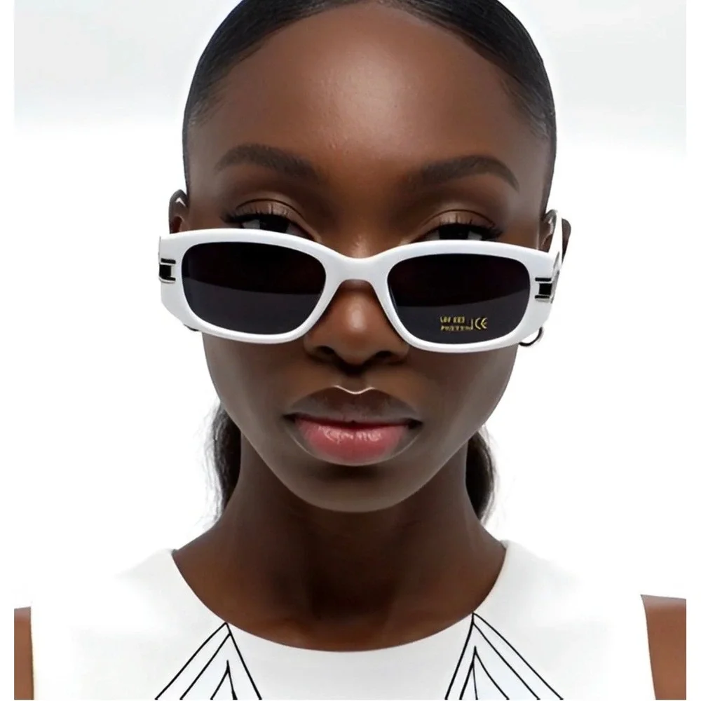 N/A chic white